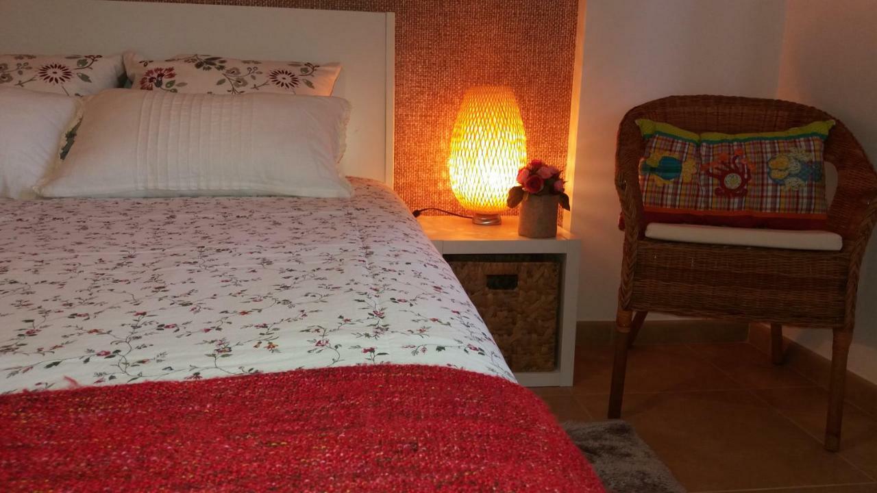 Apartamento Praiamar Віла-Нова-де-Мілфонтеш Екстер'єр фото